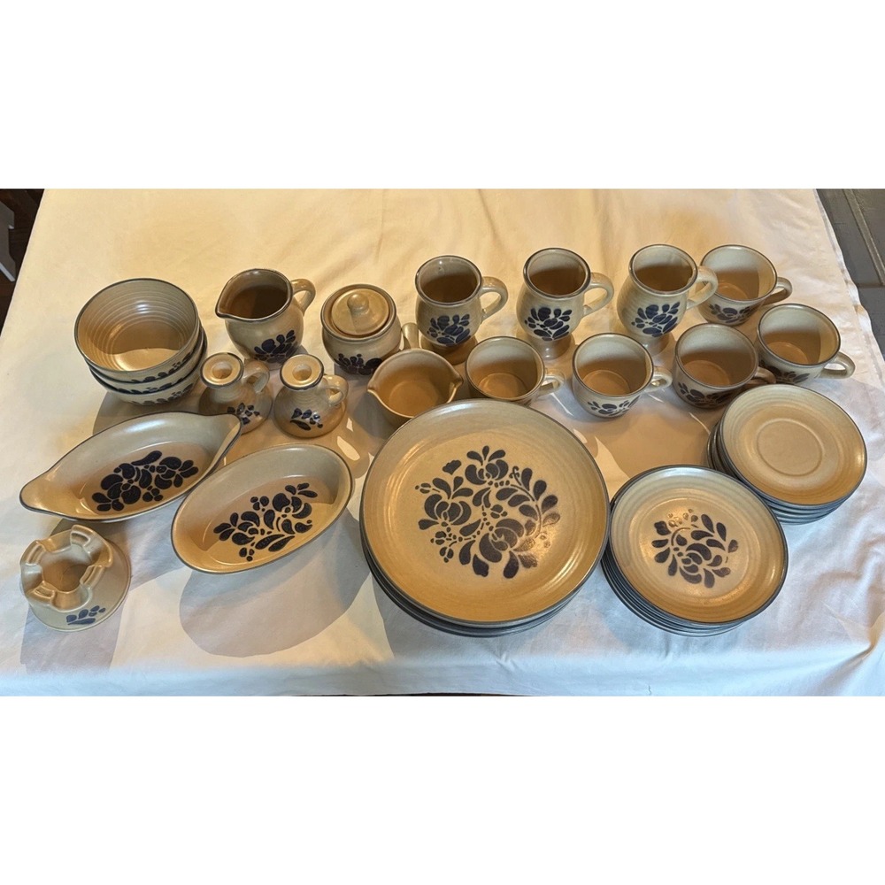 Vintage Pfaltzgraff Folk Art Dinner Set Tan W/Blue Floral Motifs 34 Piece